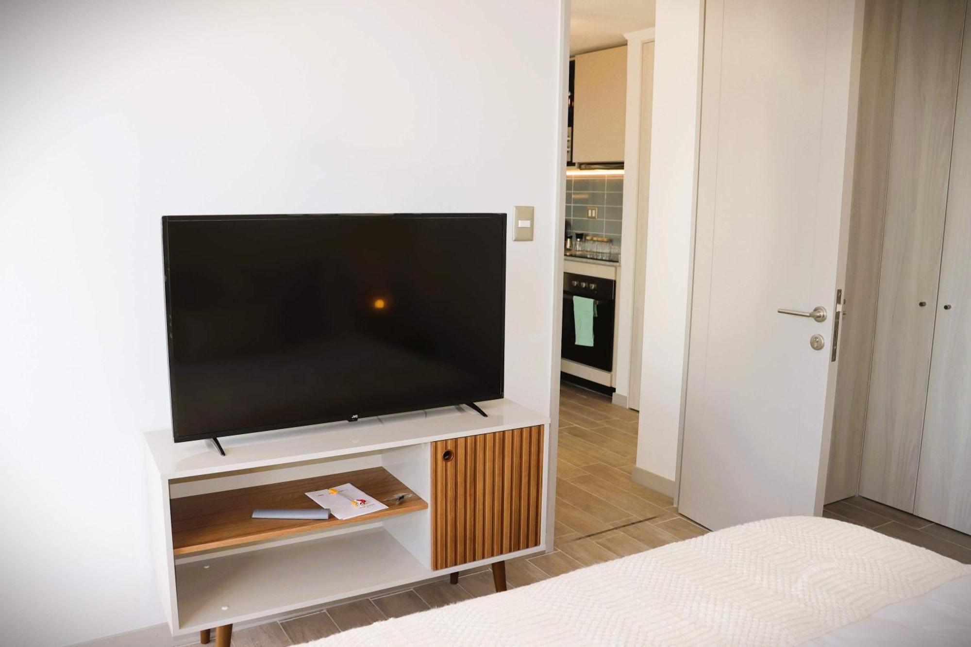 Hom I Depto Nuevo 1d1b 2pax Calle Domeyko 359 Santiago
